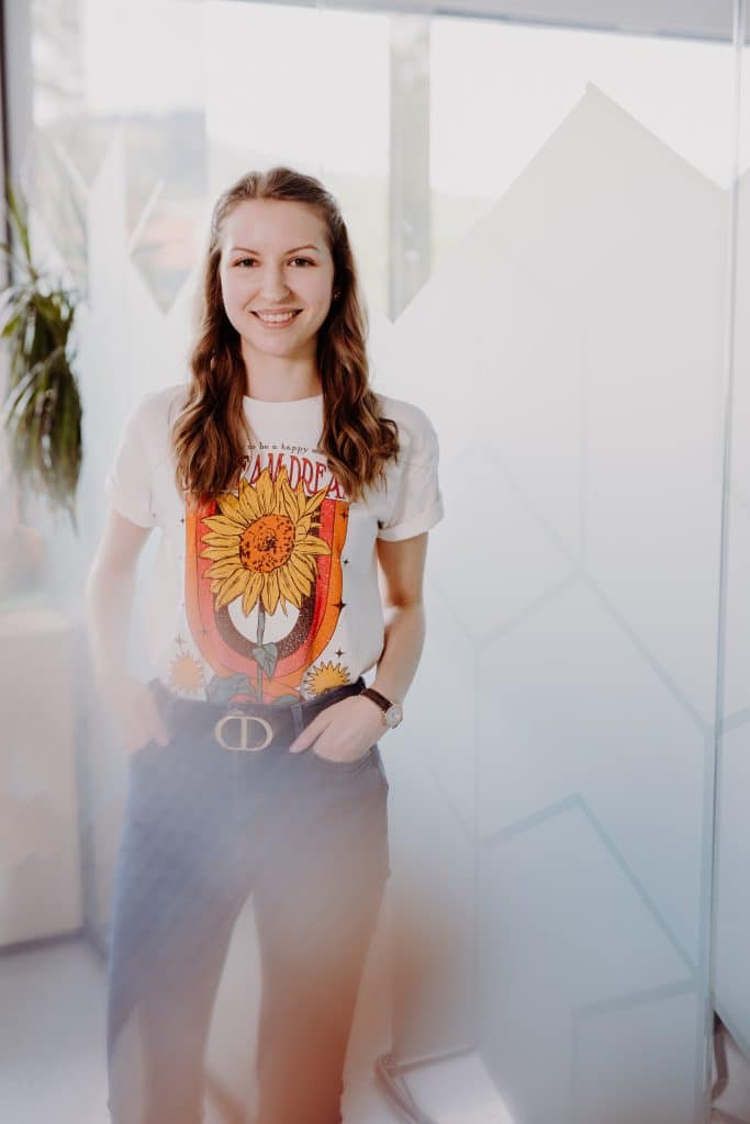 Portrait der Mitarbeiterin Kerstin