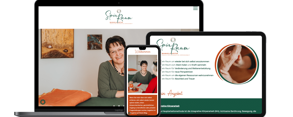 Desktop-, Tablet- und Smartphone-Bildschirm zeigen unterschiedliche Ausschnitte der Website